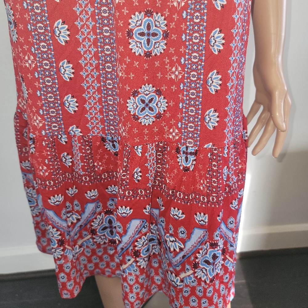 Dress - Picture 3 of 4